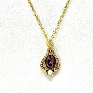 Avon vintage purple faux pearl pendant necklace